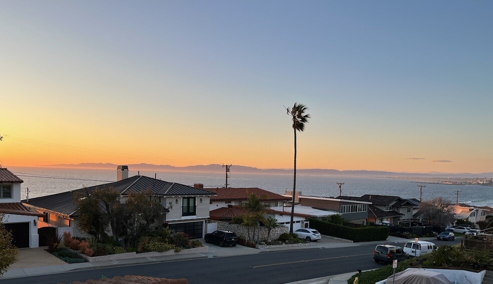 Sunset view from balcony - 524 Paseo de la Playa