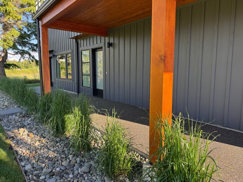 Building Photo - 8638 Harborview Rd