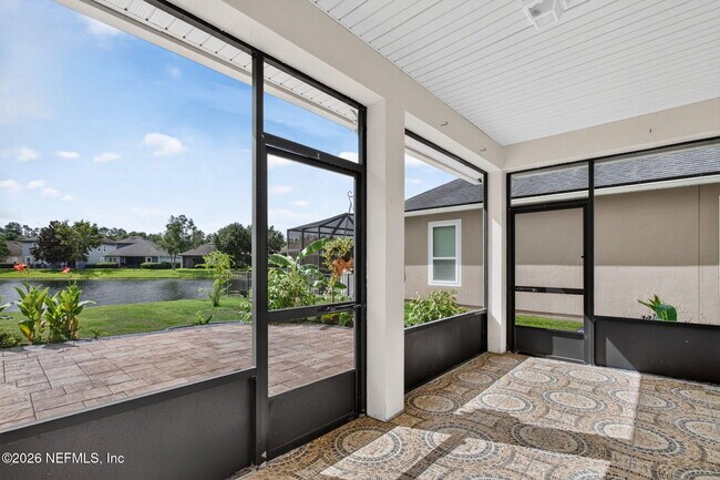 Building Photo - 127 Rockcreek Dr