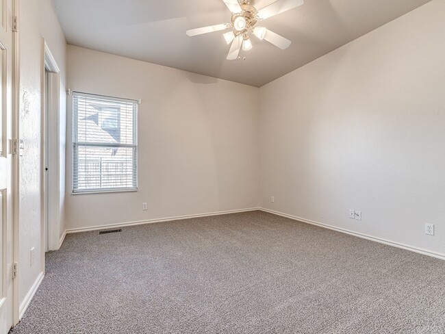 Building Photo - Updated home in Cobblestone Park- Deer Creek Schools + 4 bedrooms + 3.5 bathrooms