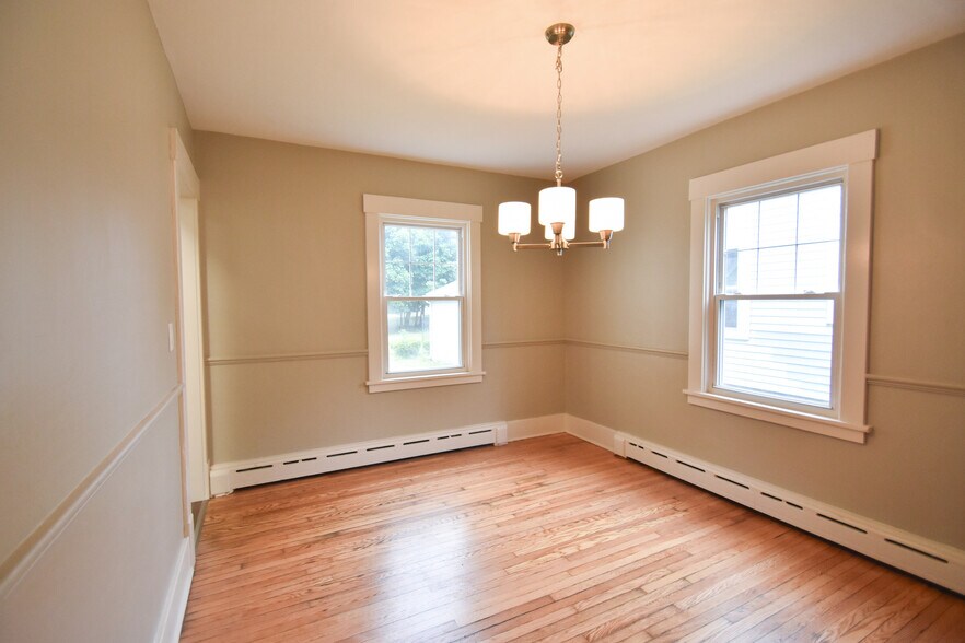 Dining Room - 49 Park Dr