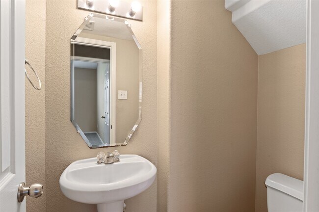 Building Photo - 25218 Melody Oaks Ln