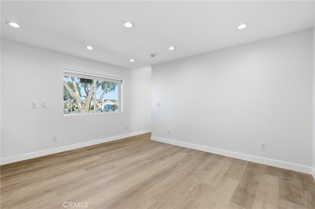 Building Photo - 1206 Kornblum Ave.