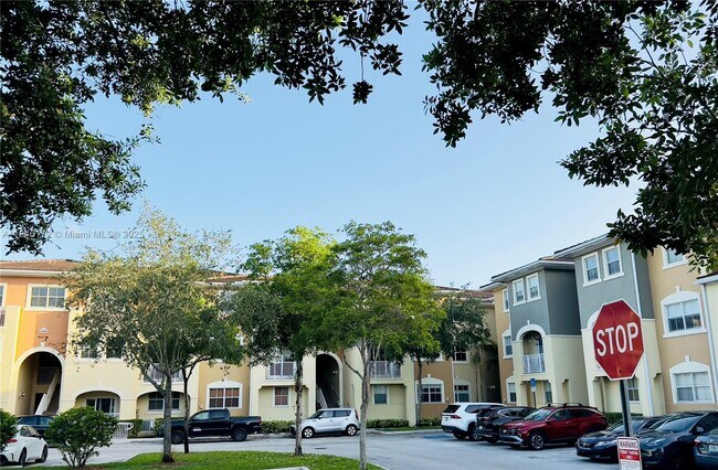 Building Photo - 10870 NW 88th Terrace