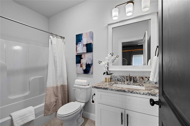 Building Photo - 230 Bequette Ln