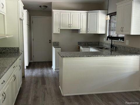 Building Photo - 3847 Normanwood Dr
