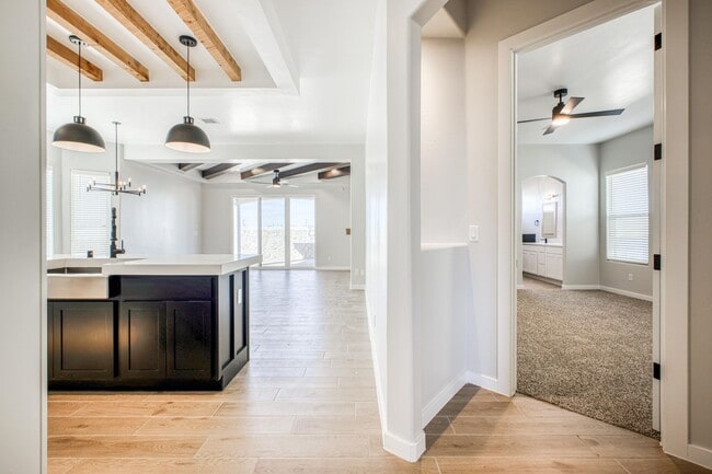 Building Photo - Beautiful East side House 4 bed-2.5 baths, part of The  Club that includes Swimming Pool, Gym, Te...