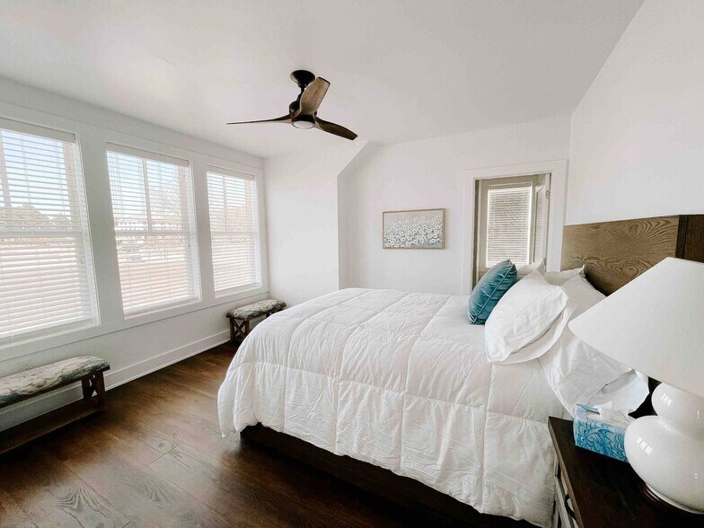 Building Photo - 2115 Loretta Parker Lane