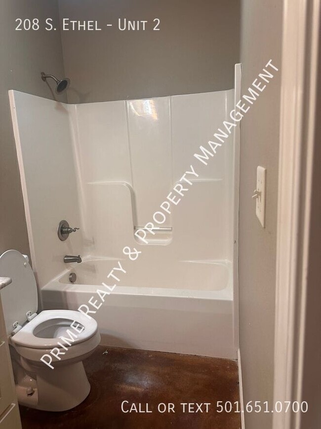 Building Photo - 208 S. Ethel-Unit 2