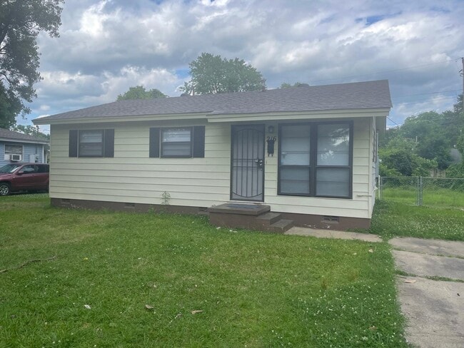 Primary Photo - 216 Meadow Park Dr