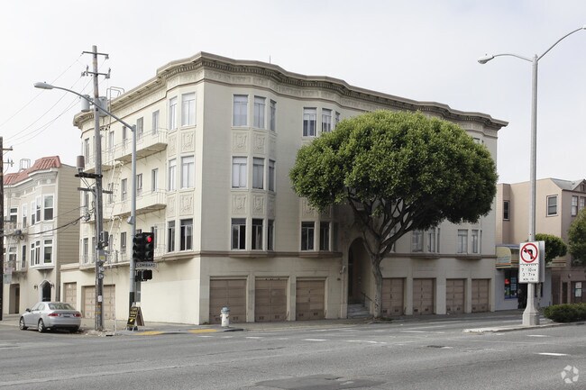 Primary Photo - 1601 Lombard St