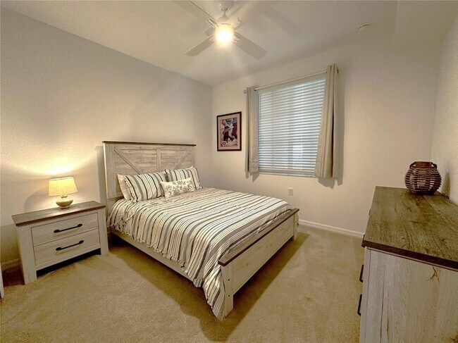 Building Photo - 14041 Heritage Landing Blvd