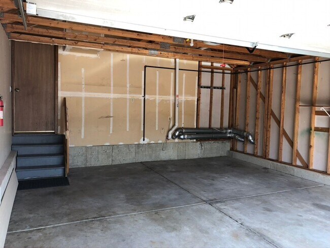 Building Photo - 3 Bedroom House on Quiet Cul-de-sac in Broomfield