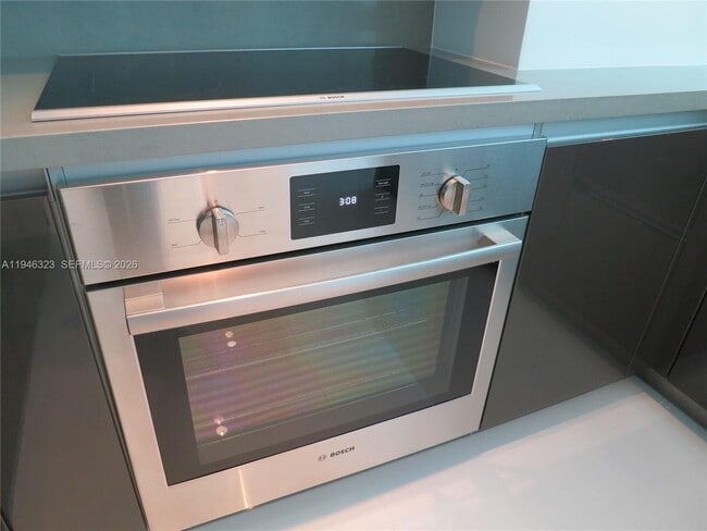 Building Photo - 1080 Brickell Ave