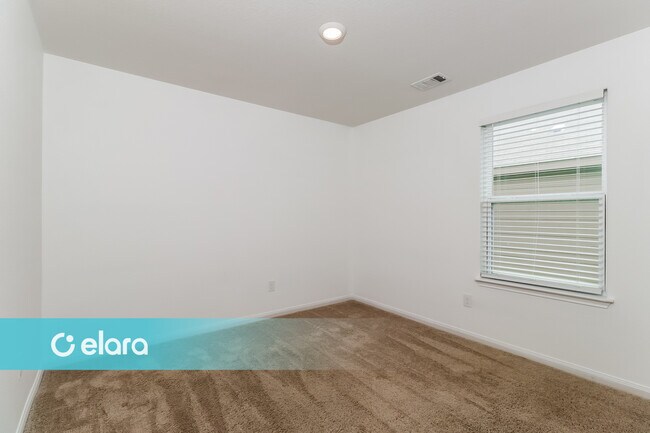 Building Photo - 18513 Allen Welch Dr
