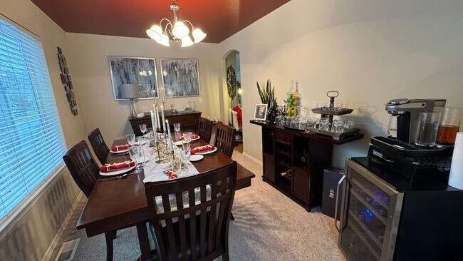 Building Photo - Three Bedroom, 2 Bath Home with New Carpet...