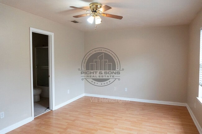 Building Photo - 2403 Hartsfield Rd