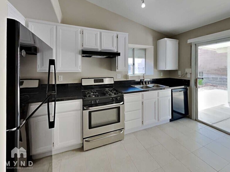 Building Photo - 3829 Intermezzo Way