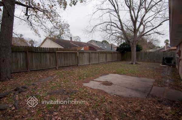 Building Photo - 7319 Echo Pines Dr