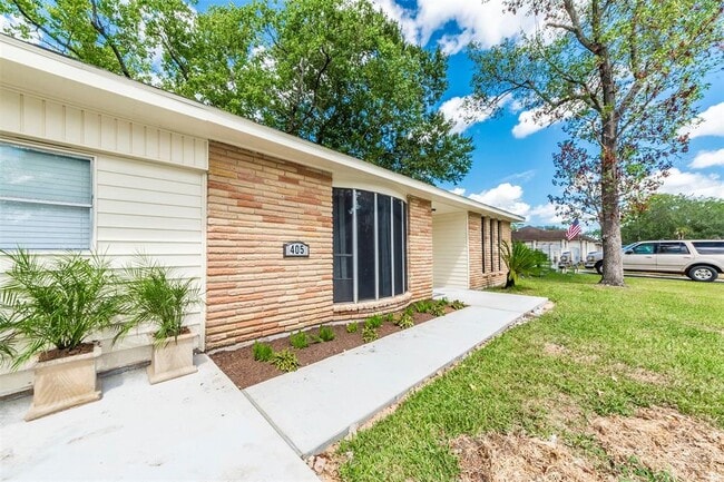 Building Photo - 405 Bellmar Ln