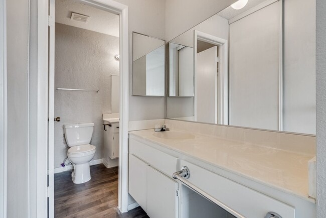 Building Photo - Charming Two-Story Townhome with Private C...