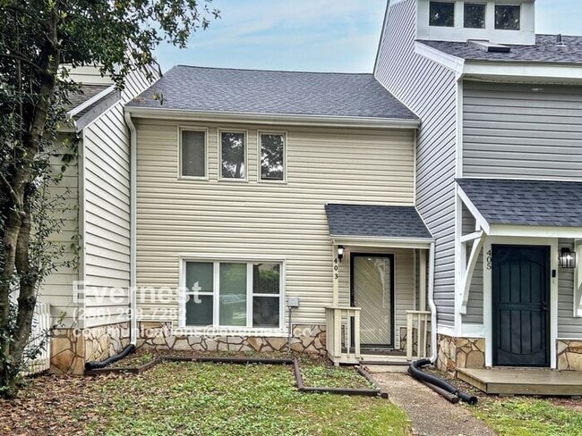 Primary Photo - 403 Hobbs Rd SE
