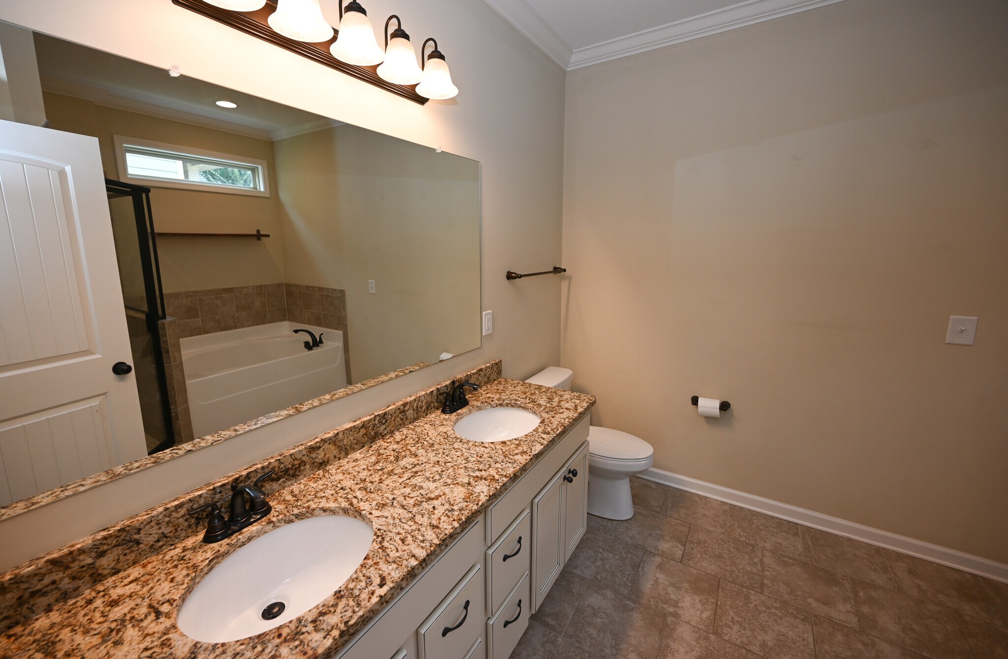 Building Photo - 2050 Covey Dr