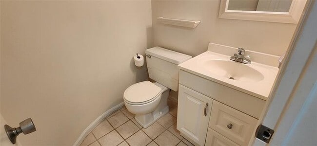 Building Photo - 2190 NE 68th St