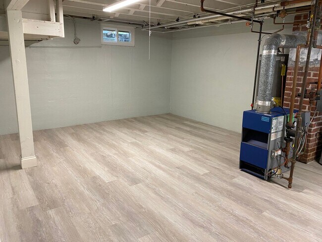 Building Photo - Charming 1935 Historic Home with Modern Upgrades – 3 Bed, 1.5 Bath – Downtown Aberdeen, MD