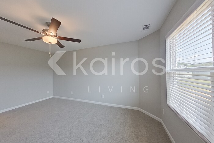 Building Photo - 877 Silent Barge Cv