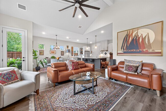 Building Photo - 9979 Pebble Glen Dr
