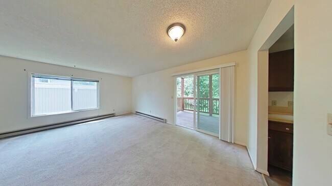 Building Photo - 2Bed 1Bath with Carport! Walk to MSU