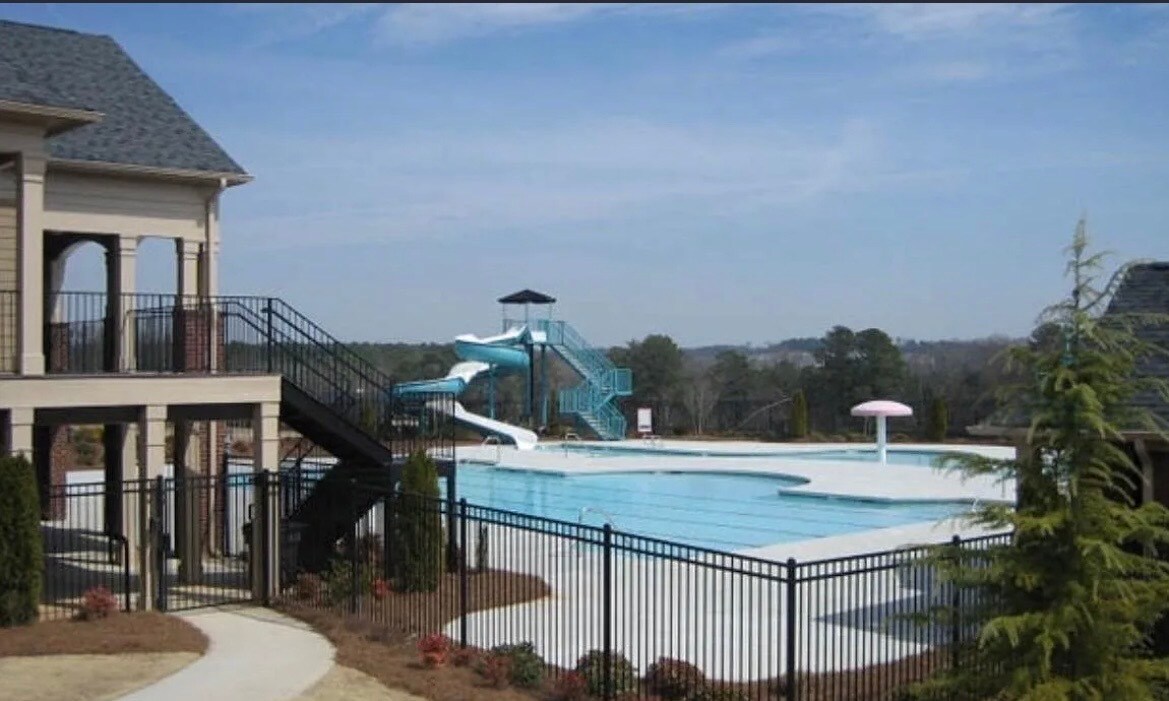 Building Photo - 3911 Kingfisher Dr