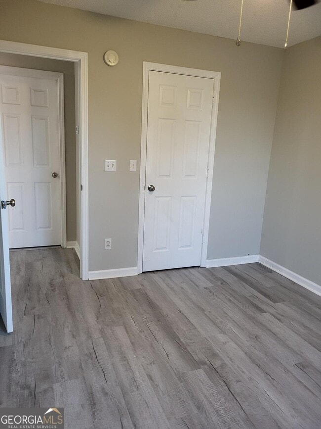 Building Photo - 319 Madison Ave