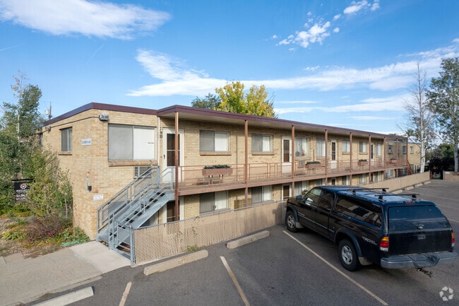 Building Photo - Pioneer Apartments