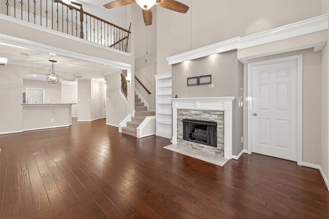 Building Photo - 2330 Everest Way