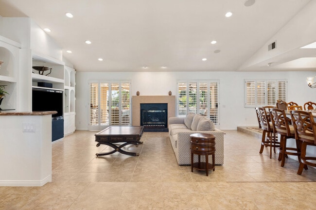 Building Photo - 75951 Kimberly Ln