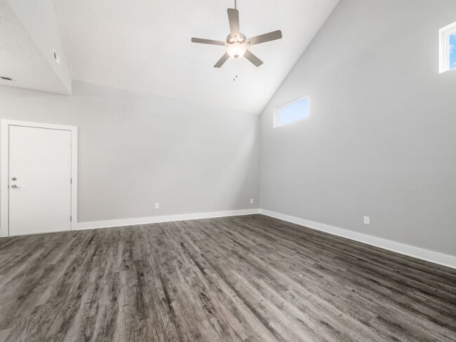 Building Photo - 1965 Glassboro St