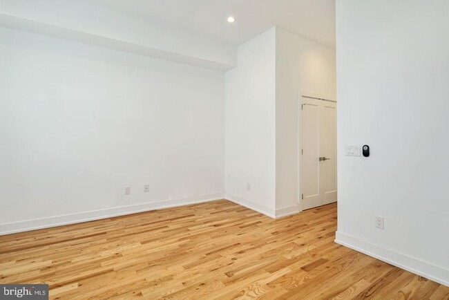 Building Photo - 144 W Wildey St