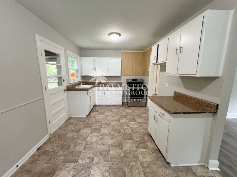 Building Photo - 2506 Belmar St