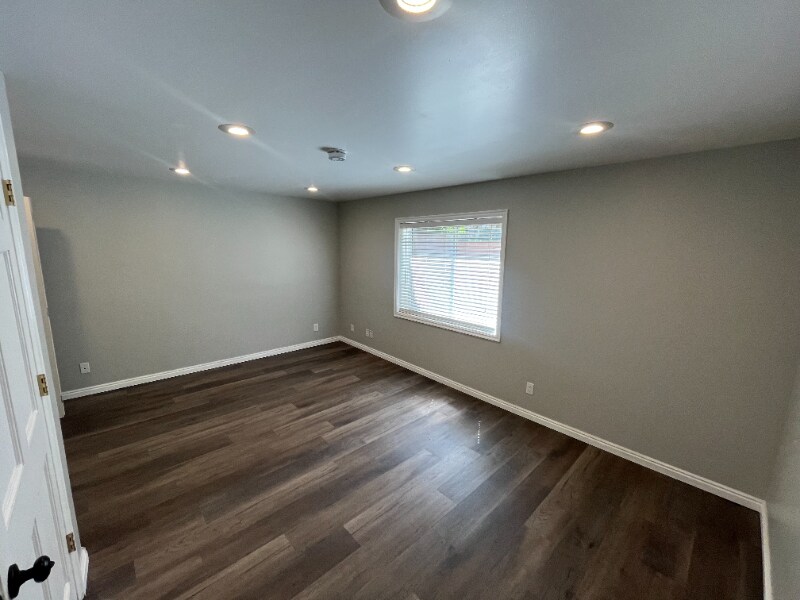 Building Photo - 6624 S Bouchelle Cv