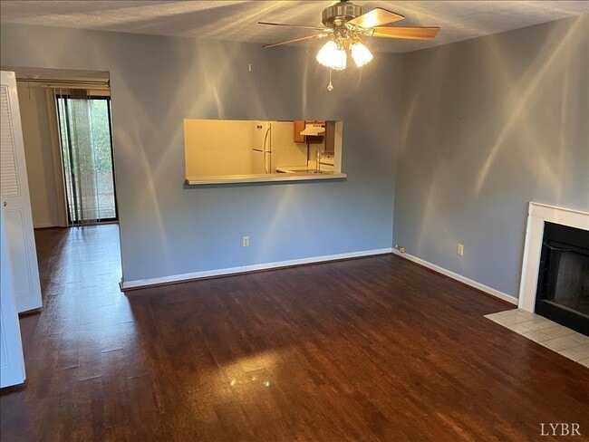 Building Photo - 112 Montview Forest Dr