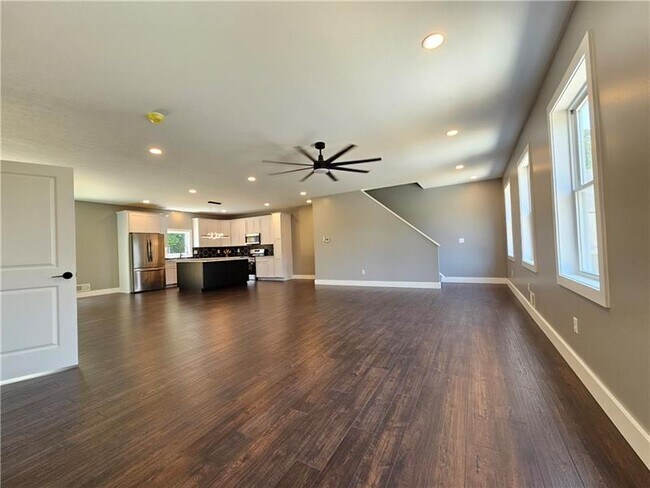 Building Photo - 225 Wilbert St