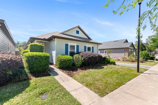 Building Photo - 7916 SW 80th Dr