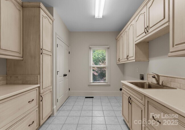 Building Photo - 4429 Cameron Oaks Dr