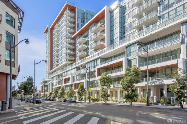 Building Photo - 708 Long Bridge St