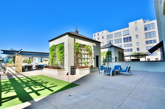 Building Photo - 2600 W 7th St