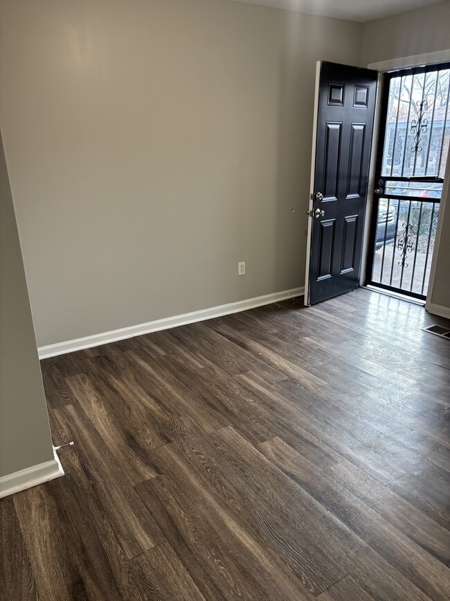 Building Photo - 1560 Cane Rd