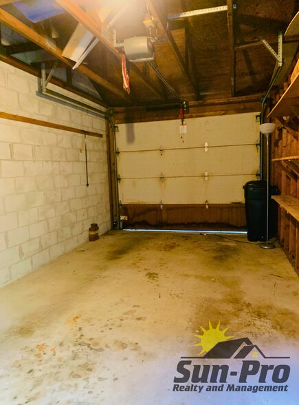 Building Photo - 136 Pine Cone Trl