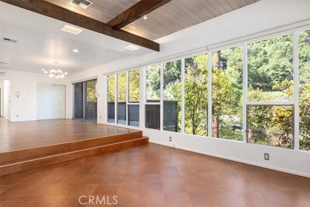 Building Photo - 3946 Alta Mesa Dr